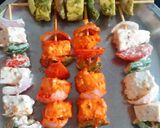 A picture of step 8 of Tri colour paneer tikka.