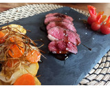 Foto del paso 6 de la receta: Magret de pato con salsa de naranja y guarnición