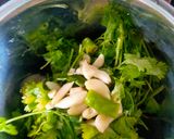 A picture of step 3 of Peanut Coriander spicy chutney.