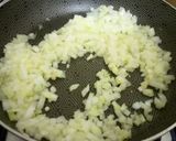 A picture of step 1 of Chicken Curry with Cream.