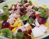 Foto del paso 1 de la receta Ensalada de pavo y atún con melón, kiwi, tomate y piña