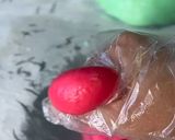 Gambar langkah 4 resipi Mochi inti kacang merah & hijau pandan.