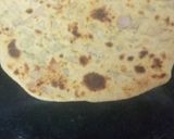 A picture of step 4 of Onion Parantha.