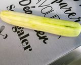 Une image de l'étape 2 de Salade de courgette, concombre, jambon blanc et feta.