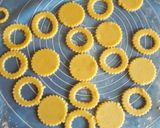 Diós linzerkoszorú recept fázis 4 fotója