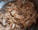 A picture of step 2 of Chicken paratha.