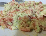Foto del paso 2 de la receta: Tartar de atún con soja y cítricos sobre aspic de guacamole