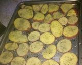 Foto del paso 2 de la receta: Papas al horno con sal y orégano