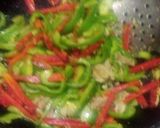 A picture of step 4 of White sauce Pizza Pasta.