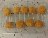 Foto del paso 8 de la receta Pincho o tapa de arroz con verduras, huevo y bombón de queso