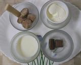 A picture of step 1 of Pheda fudge with chocolate sauce.