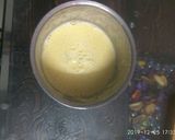 A picture of step 1 of Sweet corn soup.