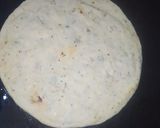 A picture of step 5 of Cheesy chicken paratha 😋😋😋.