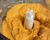 Foto del paso 2 de la receta: Hummus de piquillos en tabla de embutidos 🌶️🧀