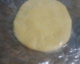 A picture of step 8 of Makki di roti and mixed saag.