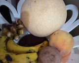 A picture of step 1 of Fruit chaat.