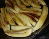 Foto langkah ke 2 dari resep Roti Gulung Pisang Kepok.