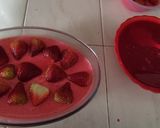 Foto del paso 2 de la receta: Postre de gelatina y fresas