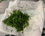 Une image de l'étape 7 de Salade composée concombre,, feta et persil.