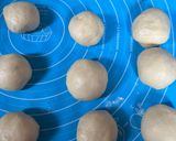 A picture of step 5 of Delightful Doughnuts.