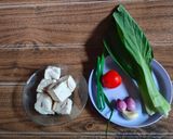 Foto langkah ke 1 dari resep Sup Tahu Tomat.