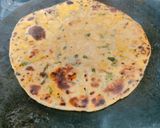 A picture of step 5 of Methi Paratha.