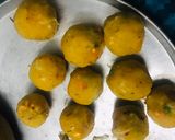 A picture of step 2 of Veg Cheese potato balls.
