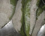 A picture of step 4 of Stuffed chilli.