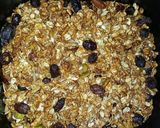 Foto langkah ke 5 dari resep Homemade Cocolate Coffee Aren Granola.