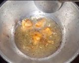 एग चीली (egg chilli recipe in marathi) रेसिपी स्टेप 3 फोटो 