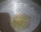 A picture of step 2 of Gajar ki nawabi kheer.