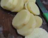 Foto langkah ke 1 dari resep Potato Au Gratin.