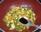 A picture of step 4 of Prawn Fried Rice.