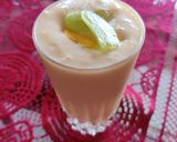 A picture of step 3 of Muskmelon smoothie.