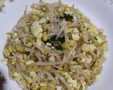 Foto langkah ke 4 dari resep Tumis Togel (Toge Telur).