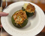 Foto del paso 5 de la receta: Calabacines luna rellenos de boloñesa casera y gratinados