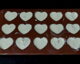 A picture of step 3 of Gulkand Chocolates.