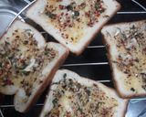 ગાર્લિક બ્રેડ (Garlic Bread Recipe In Gujarati) રેસીપી સ્ટેપ1ફોટો