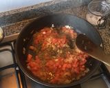 Foto del paso 4 de la receta: Fesols santa pau amb calamarsets i gambes