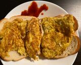 A picture of step 3 of Indian Railway Station Omlette.