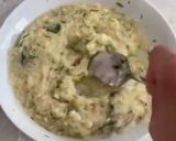 A picture of step 1 of Grilled Sticky Rice With Egg.
