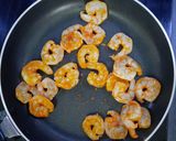 A picture of step 2 of Prawn Butter Masala.