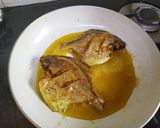 A picture of step 1 of Fried pomfret fish.
