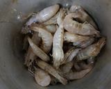 Hình bước làm 1 của món Tép xào bông hẹ
