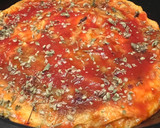 Foto del paso 3 de la receta: Mini pizza con base de aguacate y plátano