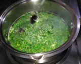A picture of step 2 of Chicken spinach egg drop soup.