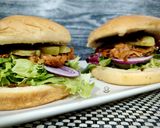 Foto del paso 5 de la receta: "Burger" de pulled pork con salsa barbacoa y bourbon