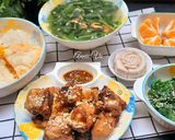 Hình bước làm 6 của món Cơm nhà với chả cá và cải bó xôi