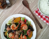 Foto langkah ke 5 dari resep Tumis Sayur Udang Saus Tiram.