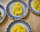Foto del paso 5 de la receta: Bacalao sobre parmentier al azafrán con crema de naranja